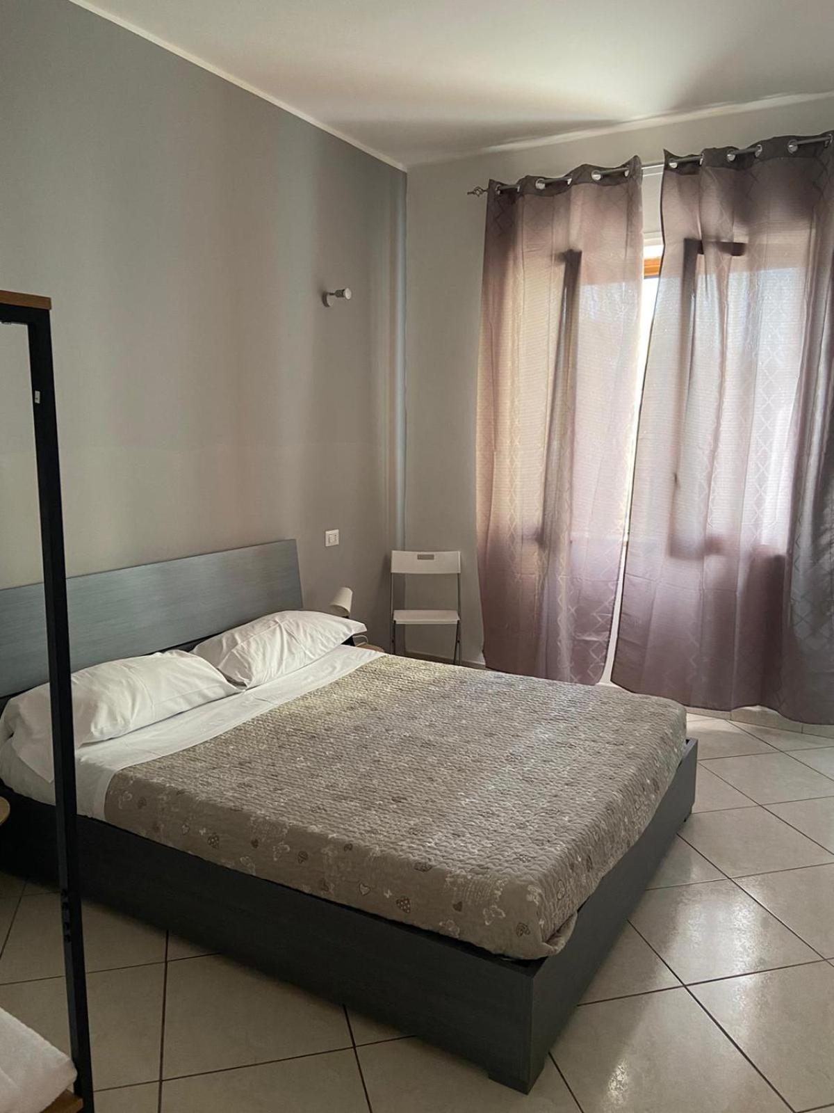Bedroompompei With Free Parking Buitenkant foto