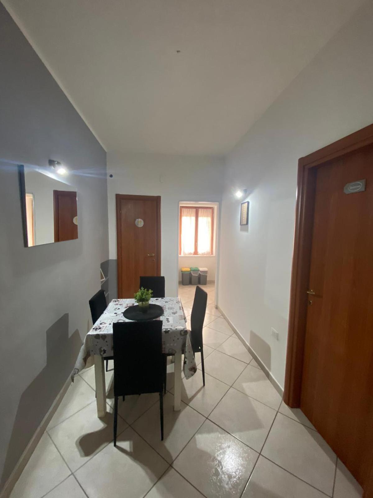 Bedroompompei With Free Parking Buitenkant foto