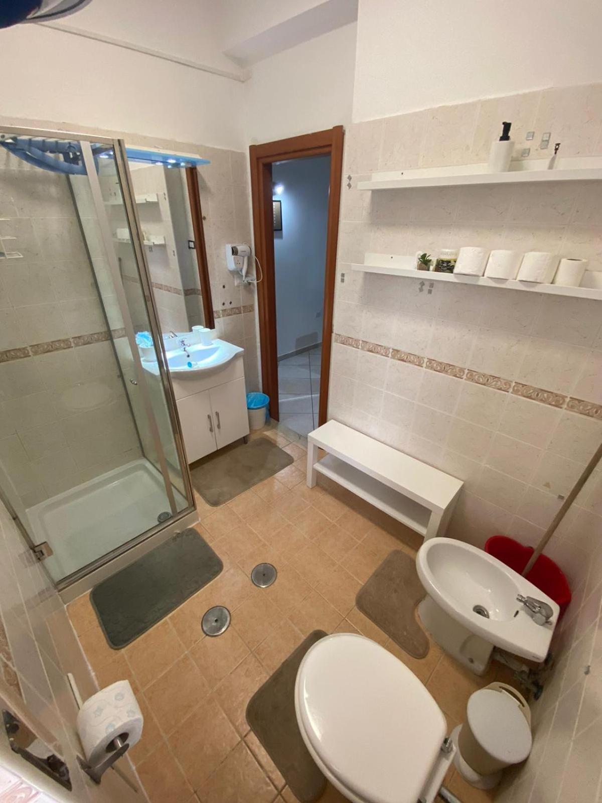 Bedroompompei With Free Parking Buitenkant foto